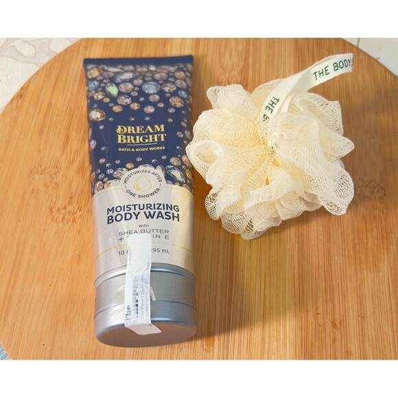 Moisturizing Bath and Body Wash - Picture 1 of 12